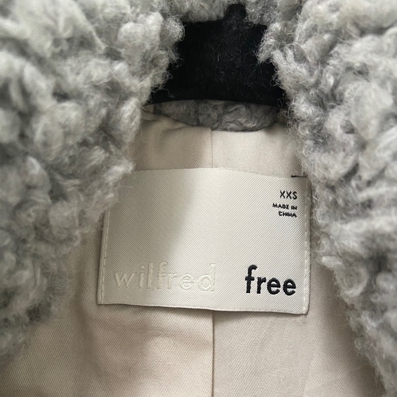 Aritzia Wilfred Free Oracle Teddy Jacket - Picture 4 of 8